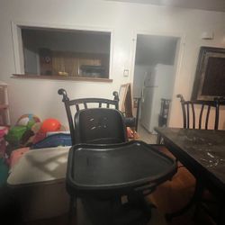 Baby dining chair travel