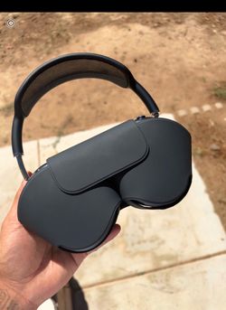 2025 Apple AirPod Max USB-C