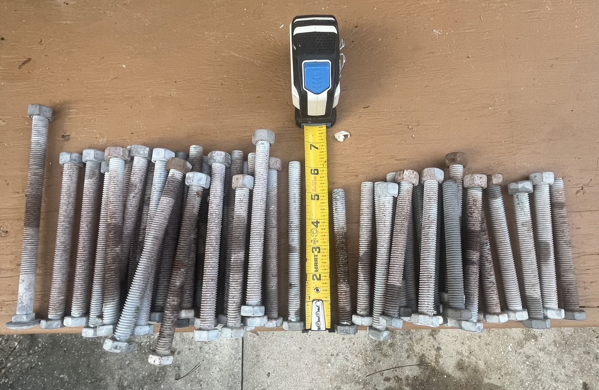 6” And 5” Bolts Wing Clips