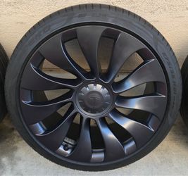 1 Tesla Model Y Uberturbine 21” wheel