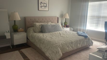 King bed room