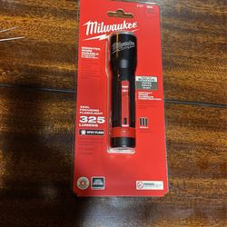 Milwaukee Flashlight 