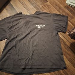 Gallery dept size medium