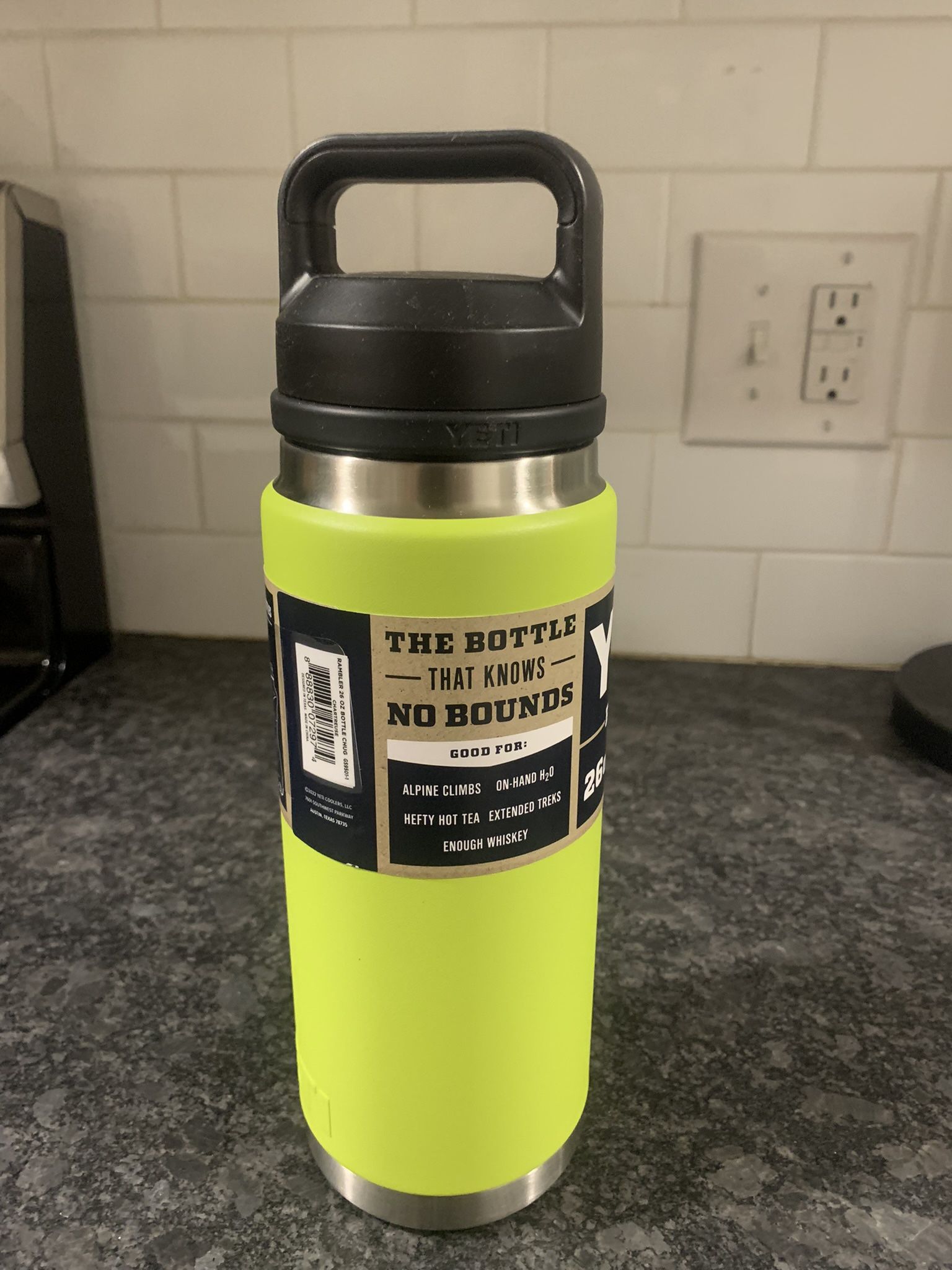 YETI CHARTREUSE🥎 26 oz Rambler Bottle w/ STRAW CAP NWT LIMITED EDITION🥎