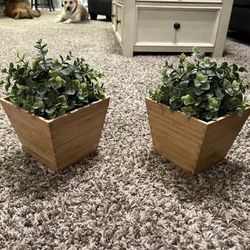 Fake Plant With Wood Vase 