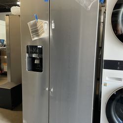 ❄️ NEW Whirlpool - 24.6 Cu. Ft. Side-by-Side Refrigerator - Stainless Steel Model WRS325SDHZ