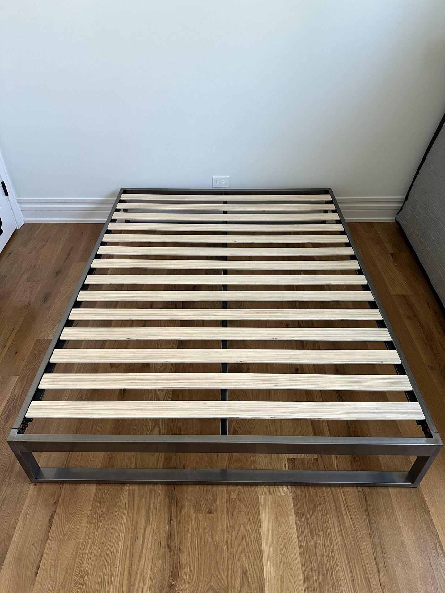 Keetsa Queen Steel Bed Frame (BRAND NEW)