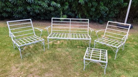 Mid Century Woodard Salterini Wrought Iron Lawn Furniture Patio Set