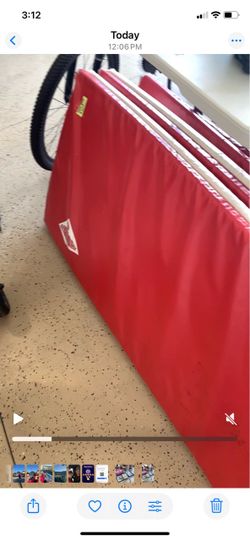 LARGE EXPANDABLE GYM MAT