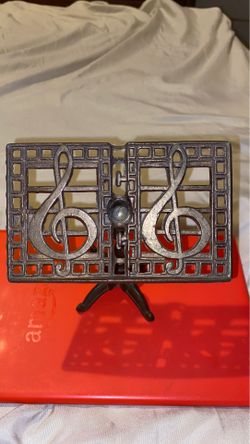 Vintage mini brass music sheet display stand