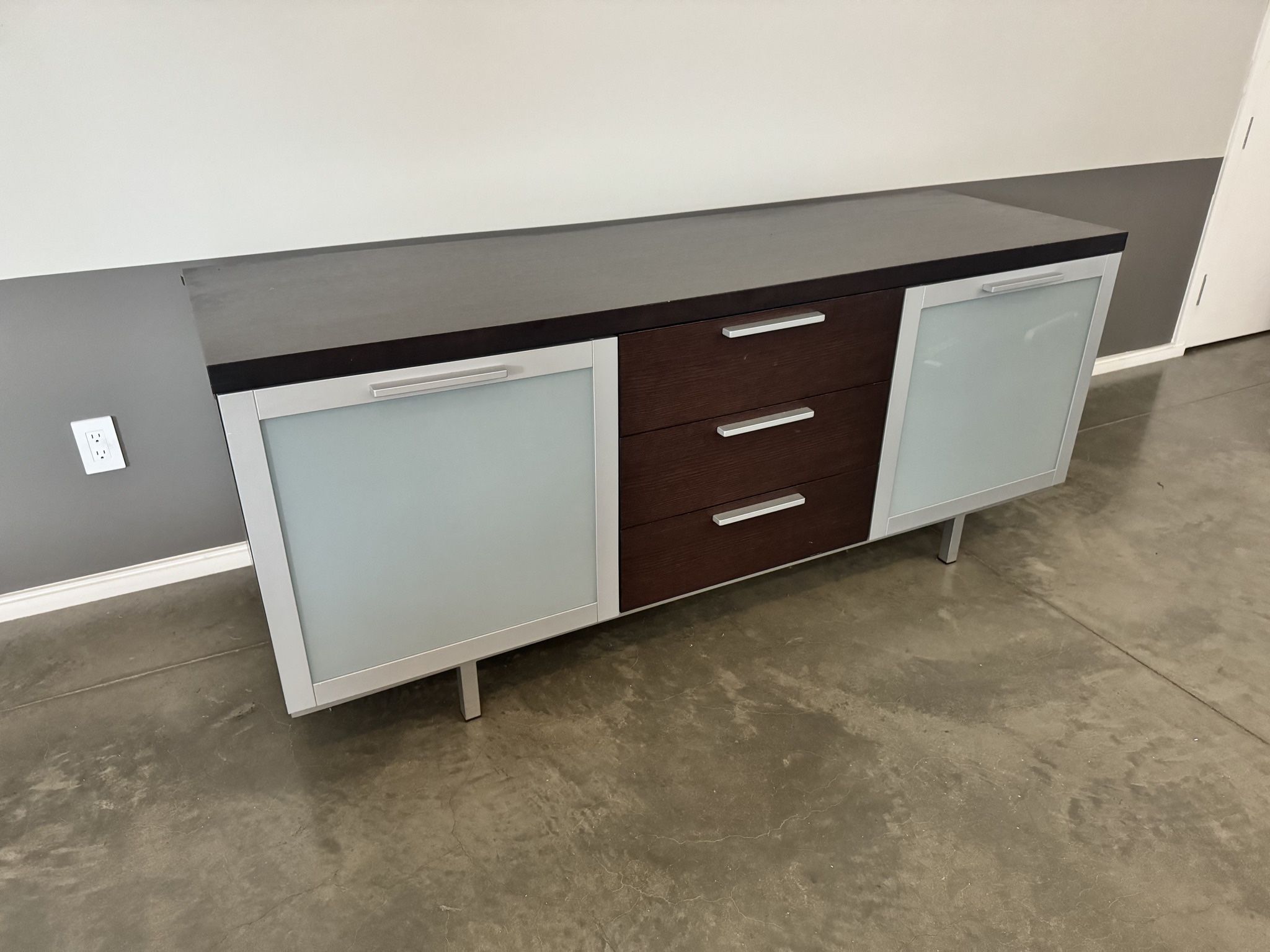 Sideboard