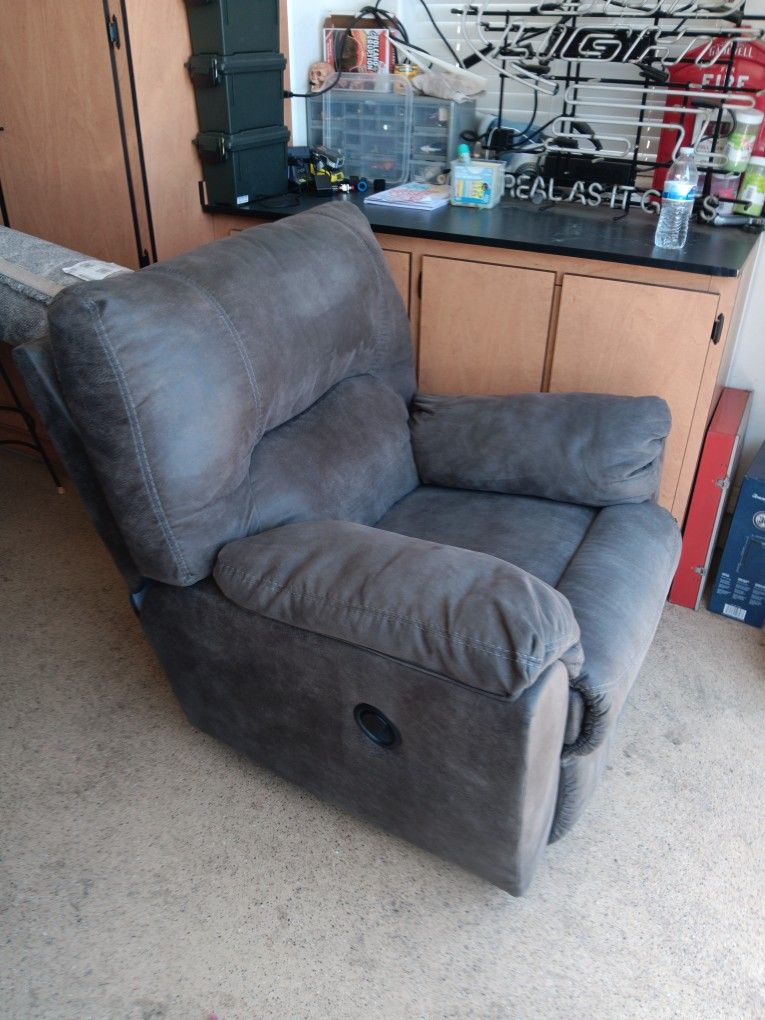 Recliner rocking chair