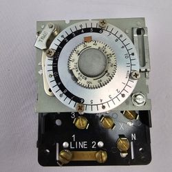 Beacon BTP4520 Defrost Control 220V 24 Hour Timer 1RPM Motor