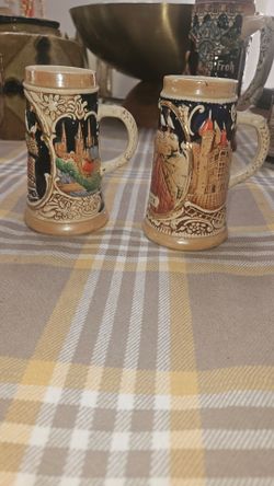 2 beer vintage  steins