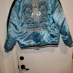 Size Xl Bruce Lee Jacket.  Great Clean Condition.  Yes Its Available.  Leave Number 