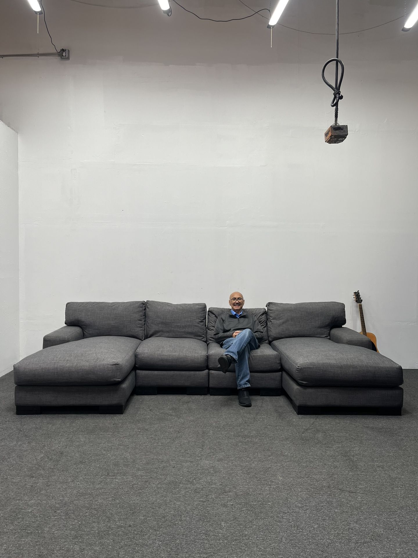 Living spaces 4-piece Double Chaise Sectional Couch - We Can Deliver And Setup