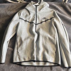 Nike Tech Size Xl