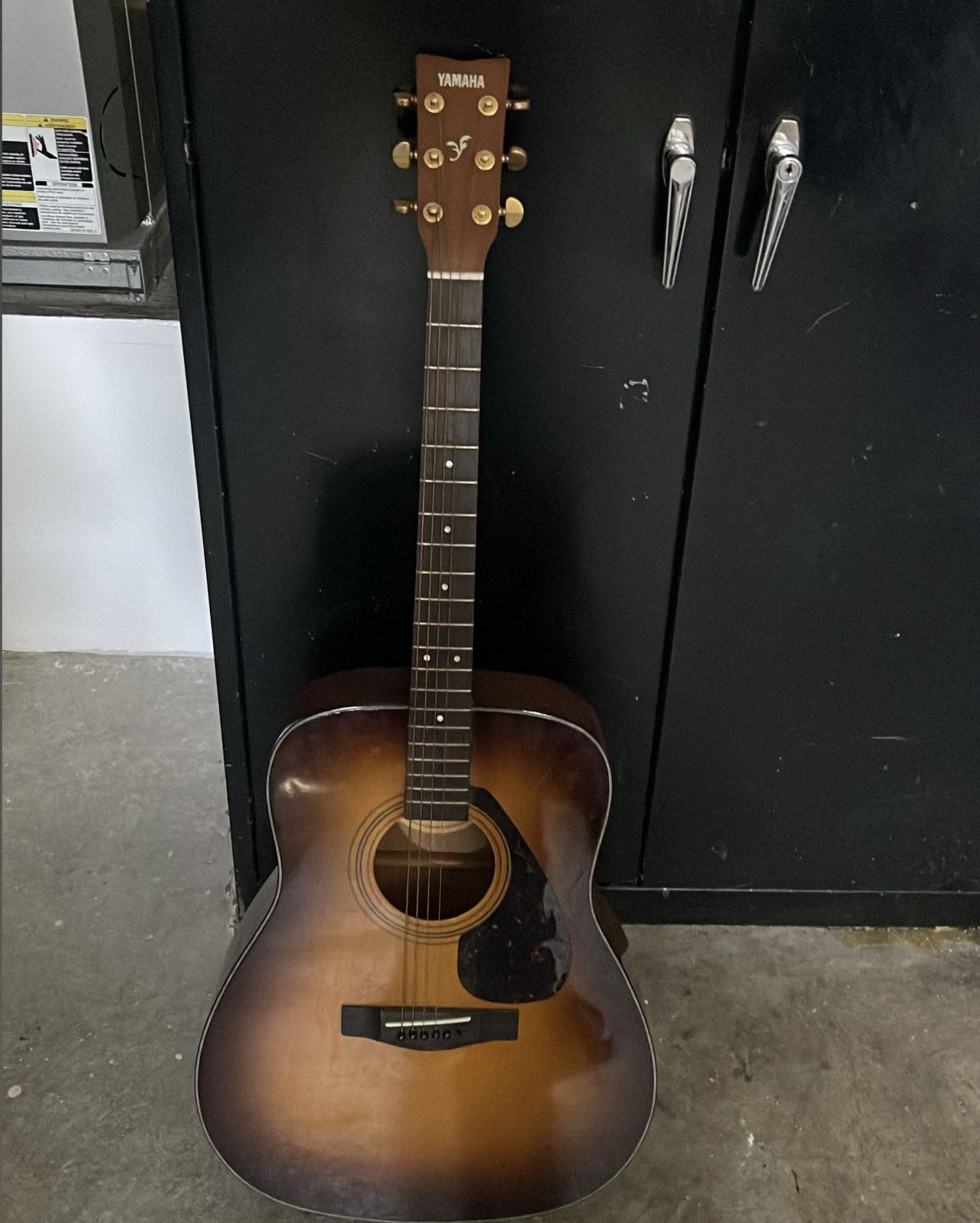 Acoustic Guitar,  Yamaha , Brown