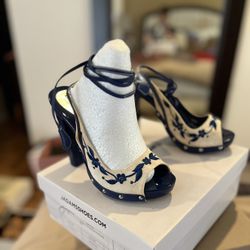 Vintage Authentic Dolce And Gabbana Strappy Sandals