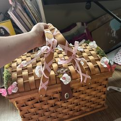 fairycore picnic basket!