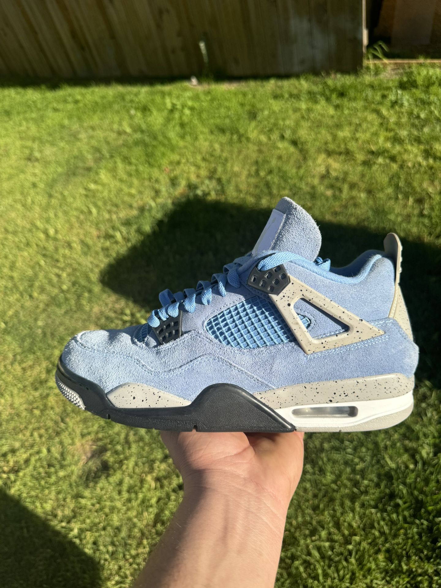 Jordan 4 Retro Unc 🔵⚪️ Price Is A Bit Negotiable