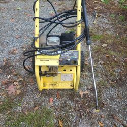 Karcher 2400 Pressure Washer 