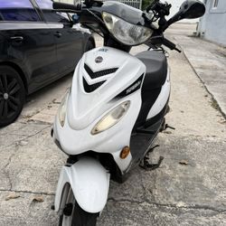 Moto Scooter 50cc 