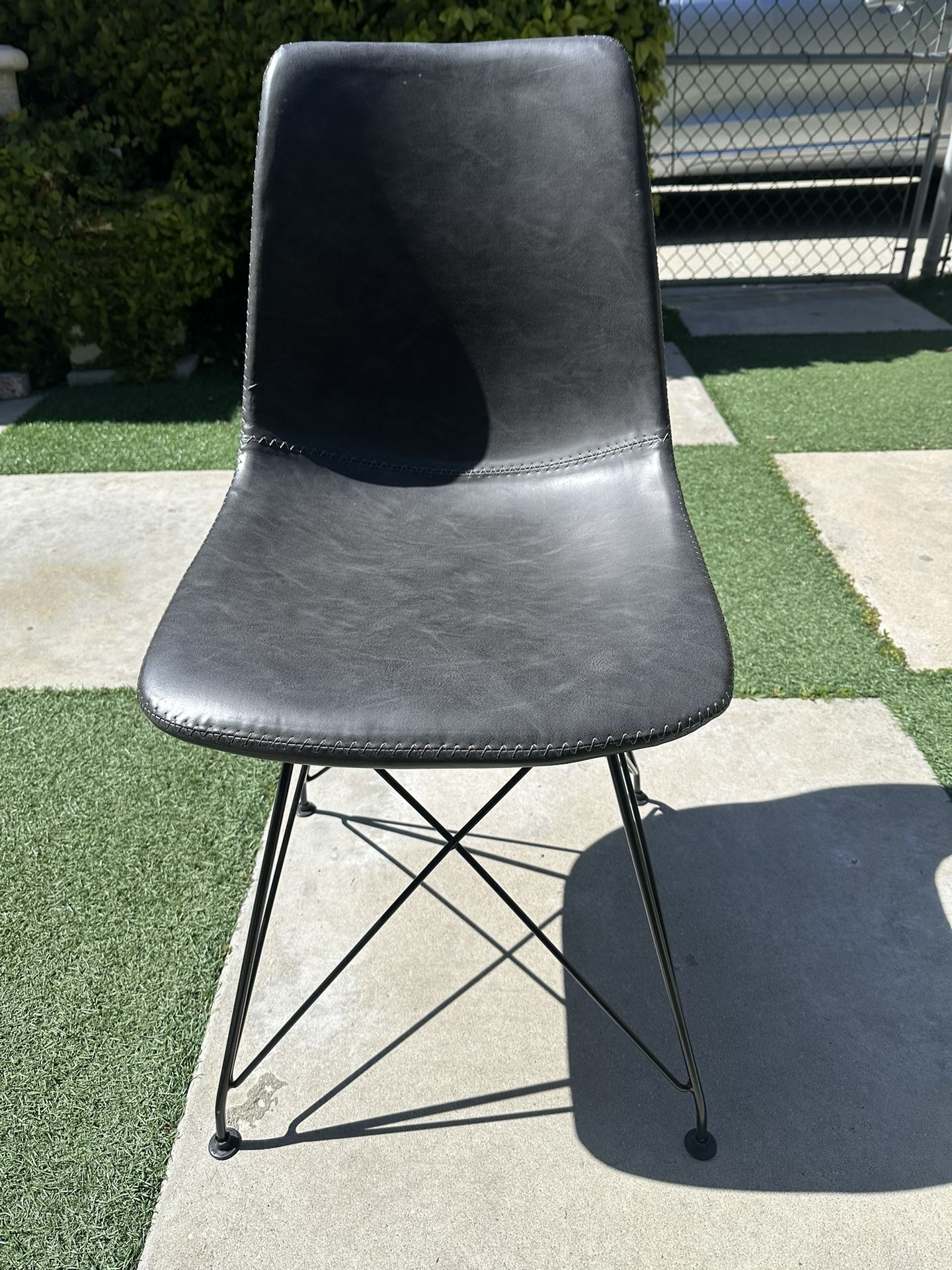 6 NEW Dinning chairs Or Side Chairs