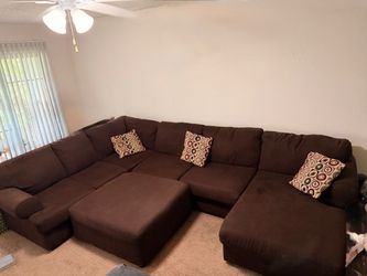 Large Chocolate Brown Sectional Sofa with Matching Ottoman – Spacious & Comfortable