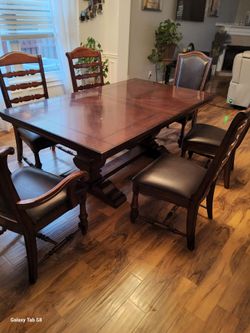 Dining room set