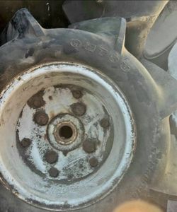 Swamper tires (2)