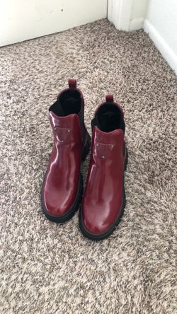 Guess boots