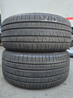 (2) 285 45 21 Pirelli Tires 