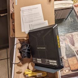 Netgear - Nighthawk AC1900 WiFi Cable Modem Router