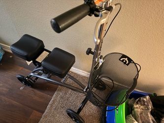 Knee Scooter with Basket and Hand Brakes