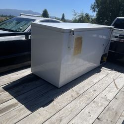 Chest Freezer 