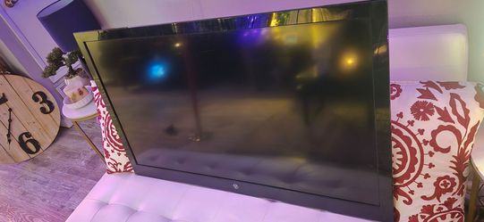 Westinghouse 42 inch TV