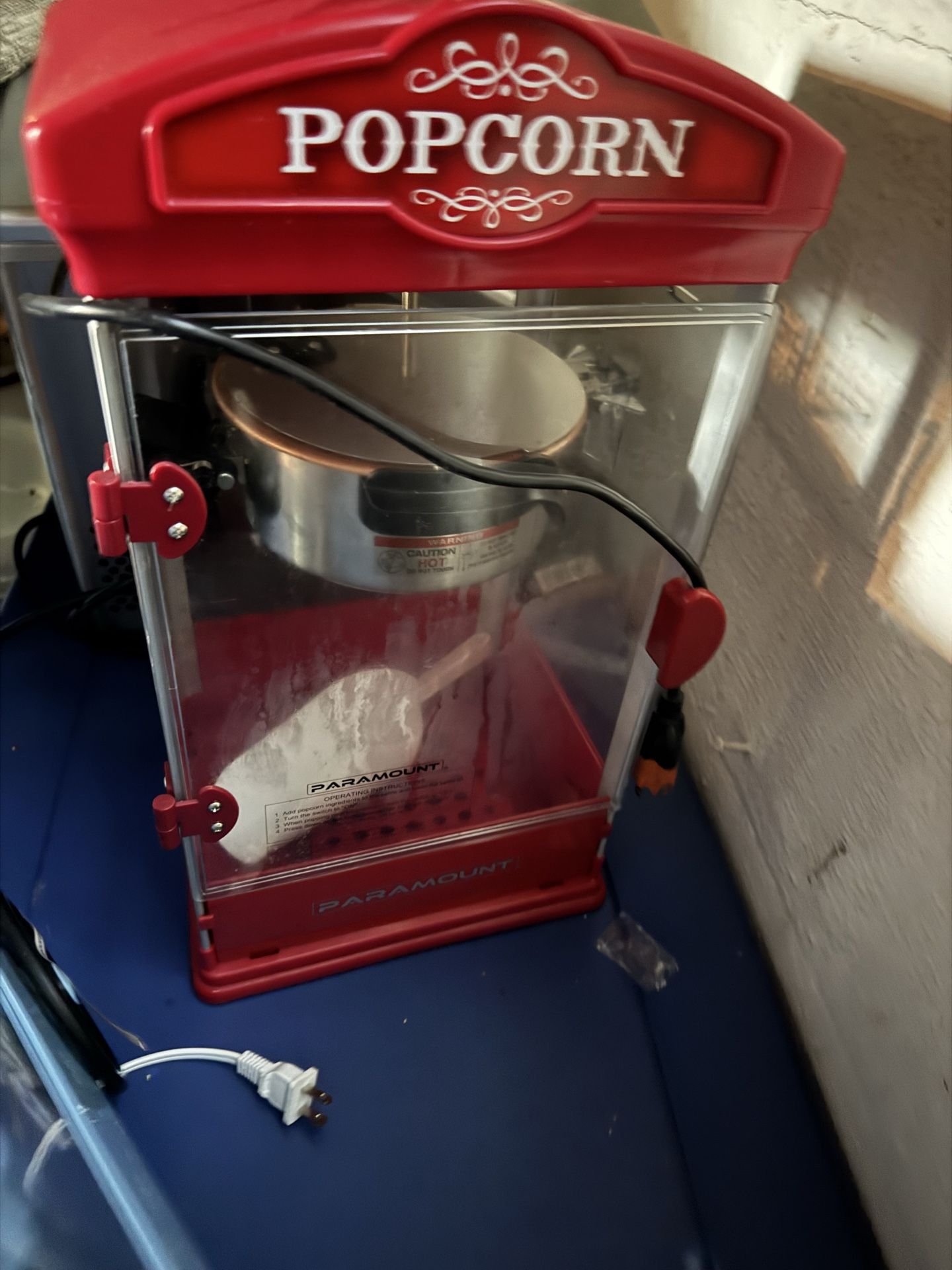 Popcorn machine