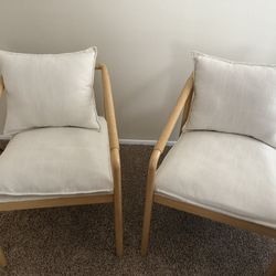 Accent Chairs 