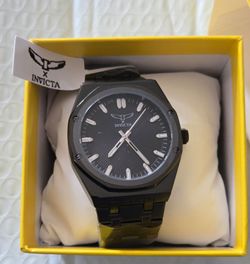 Invicta black watch