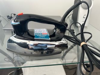 Black & Decker dry/steam non stick iron