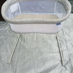 Baby Bassinet $20