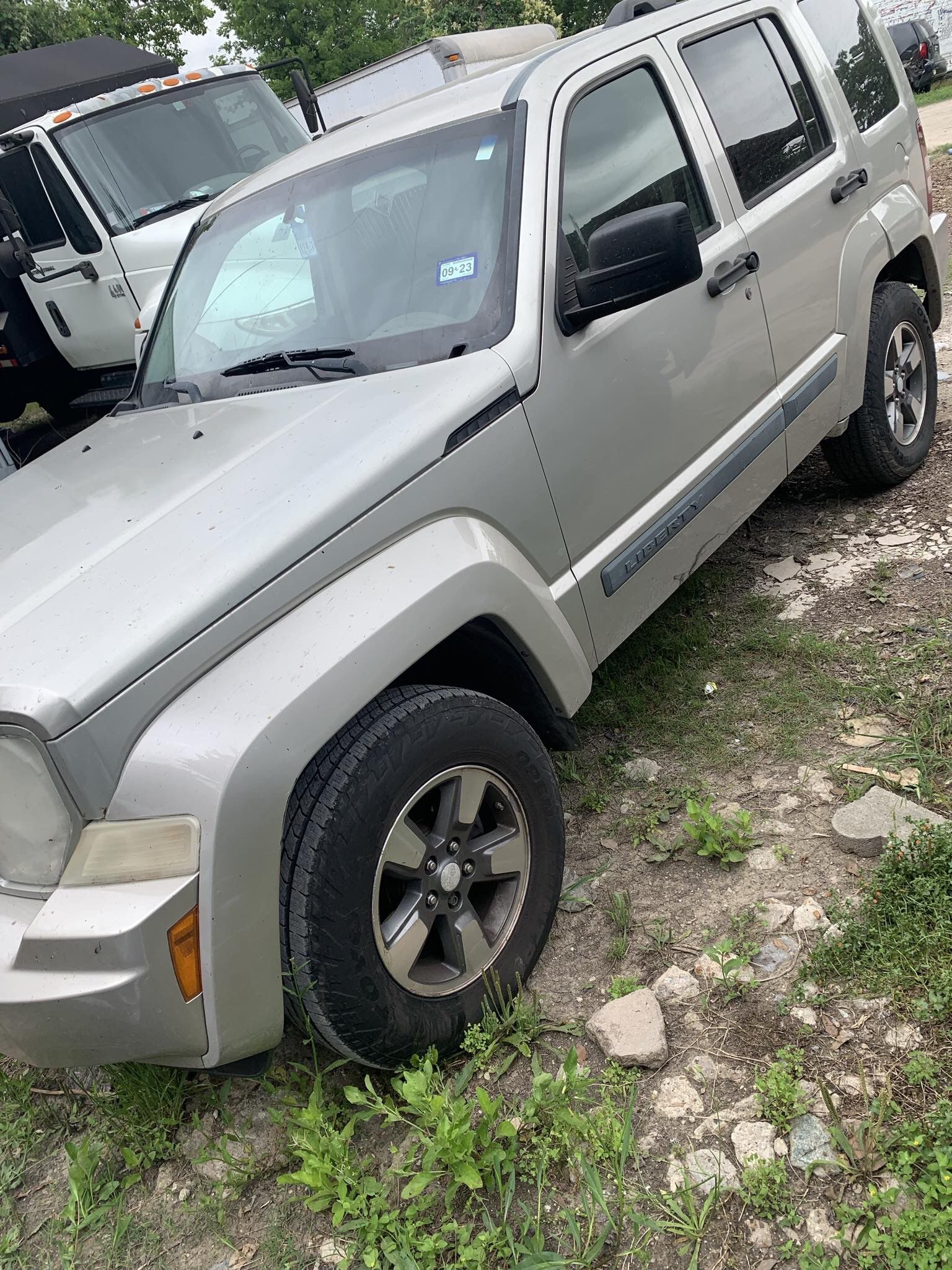 Jeep Liberty 2008 Part Out Or Complete 