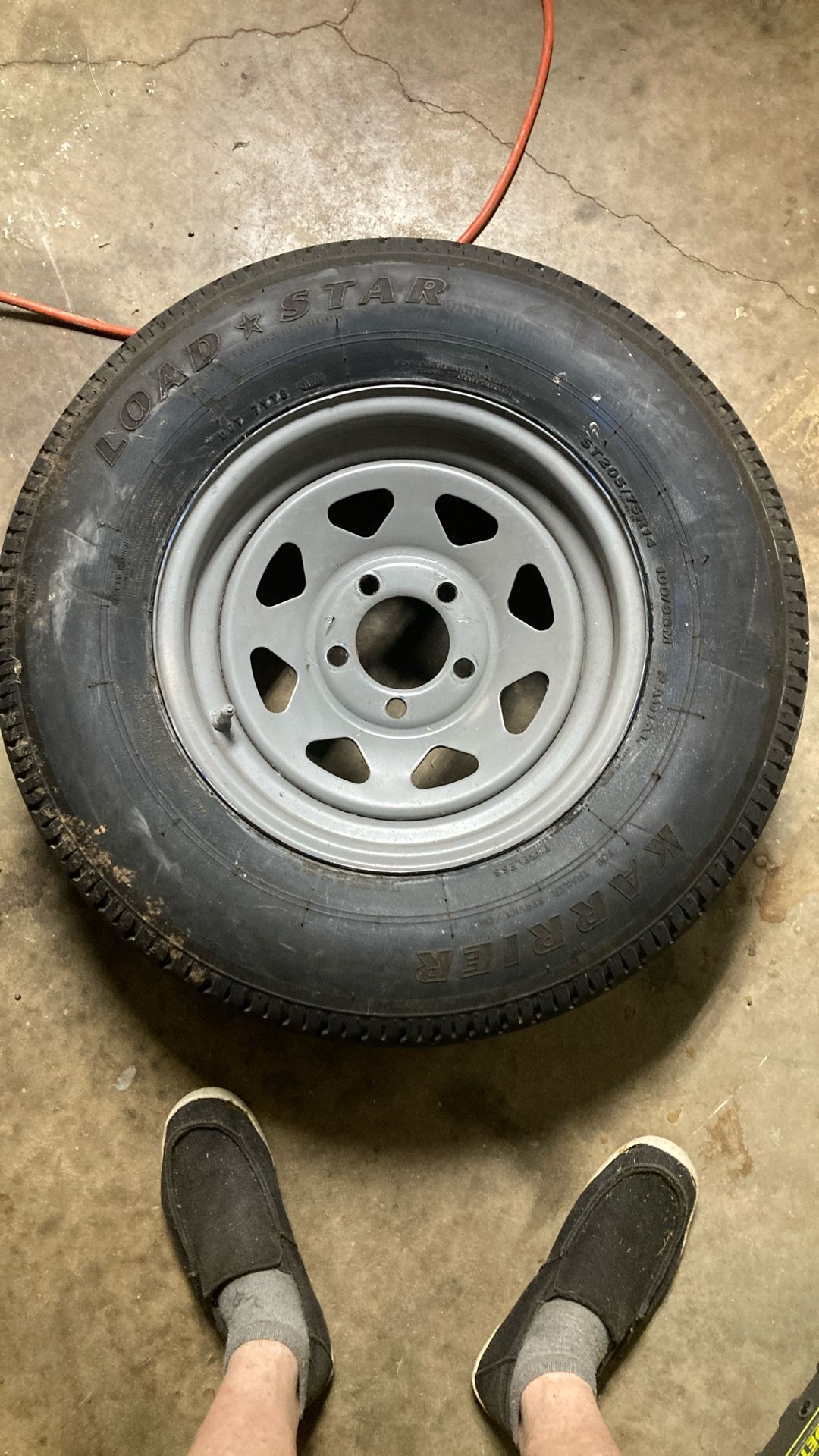 2 Tires Camper
