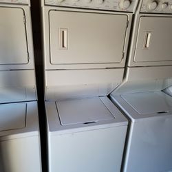 Whirlpool 27" Wide Apartment Size Top Load Washer And  Gas Dryer Laundry Center Stacked Single Unit Stackable 