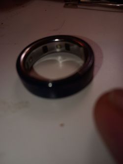 Oura 4 ring. For sale