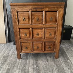 Chest of drawers