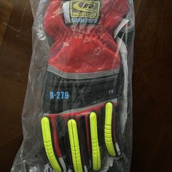 RINGERS GLOVES SUBZERO. MUST PICKUP