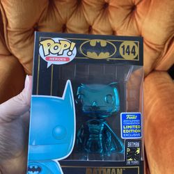 Funko Pop Heroes 80 Years Batman Teal Chrome Color #144 2019 Some Con Exclusive (read The Description)