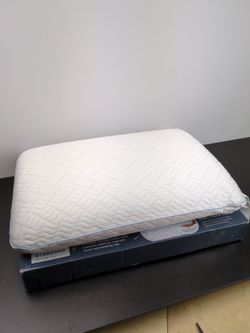 Serenity by Tempur-Pedic Cooling Memory Foam Pillow